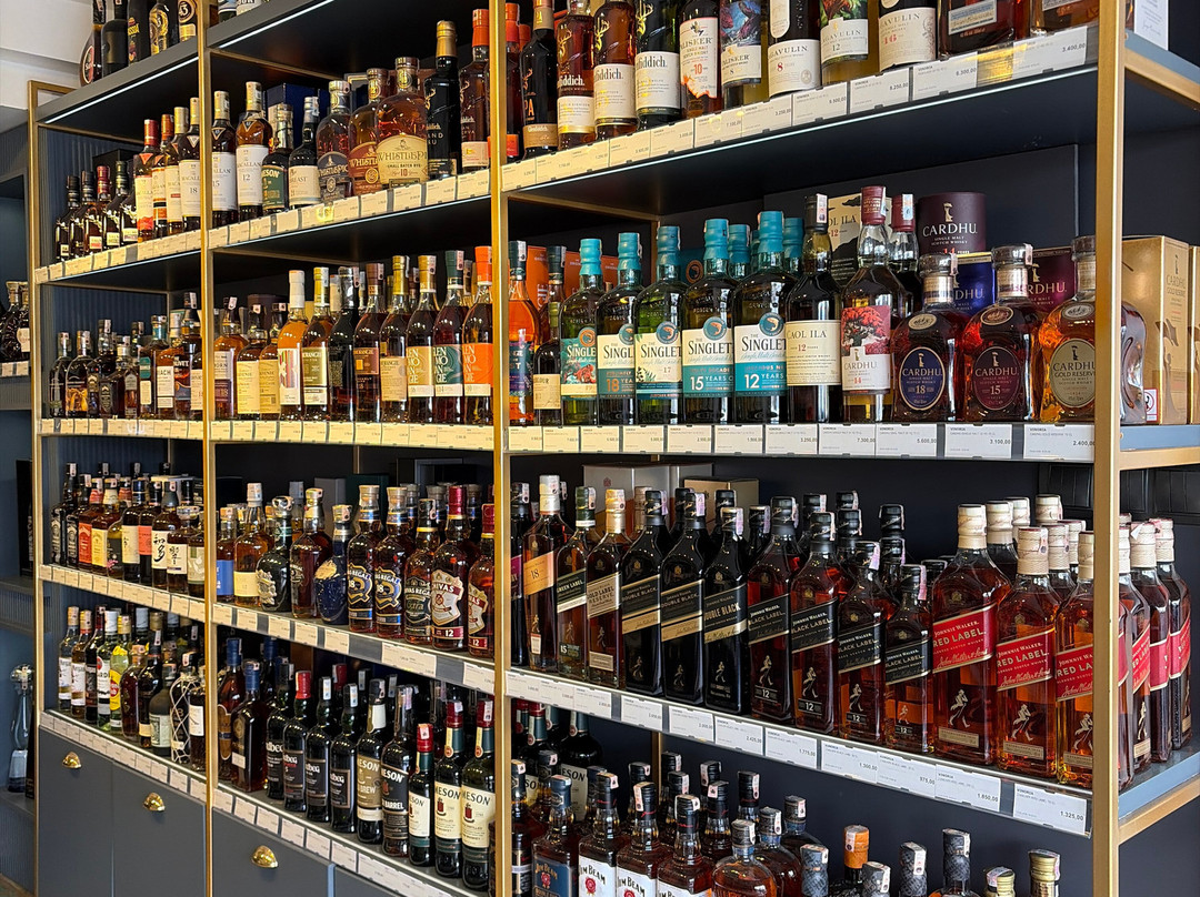 Vinoria Exclusive Wine & Spirits Store-穆拉必去景点