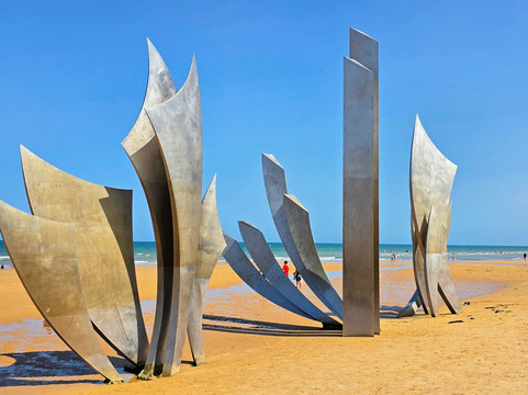 Les Braves-Saint-Laurent-sur-Mer必去景点