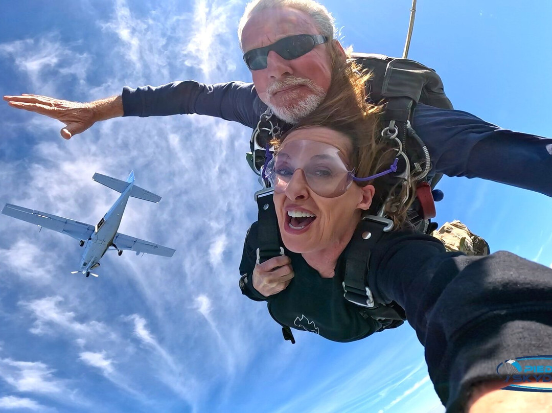 Piedmont Skydiving-索尔兹伯里必去景点