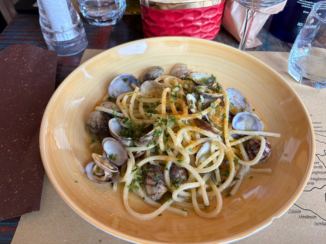 REGINA ELENA - Bottiglieria & Cucina