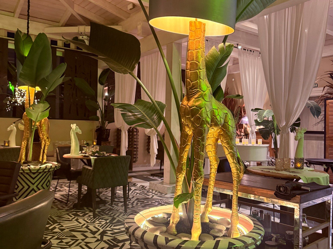 皇家之河奢华酒店主图