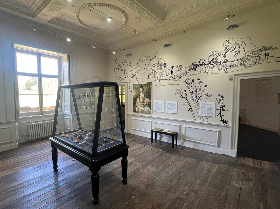 Newton House-兰代洛必去景点