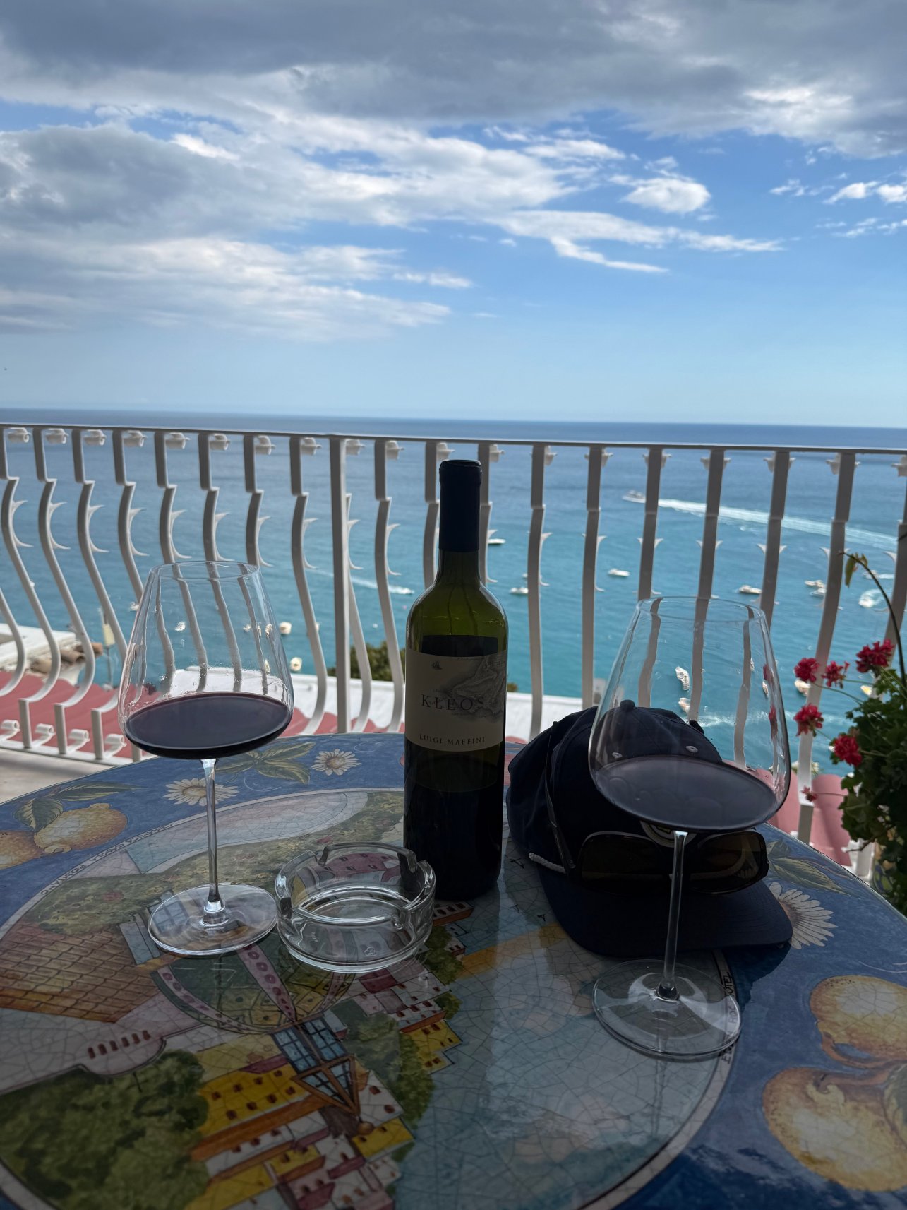 伊登洛克套房酒店-旅行者