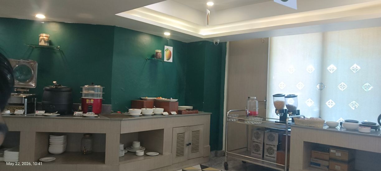 斯普里酒店Kriday Dehradun-旅行者