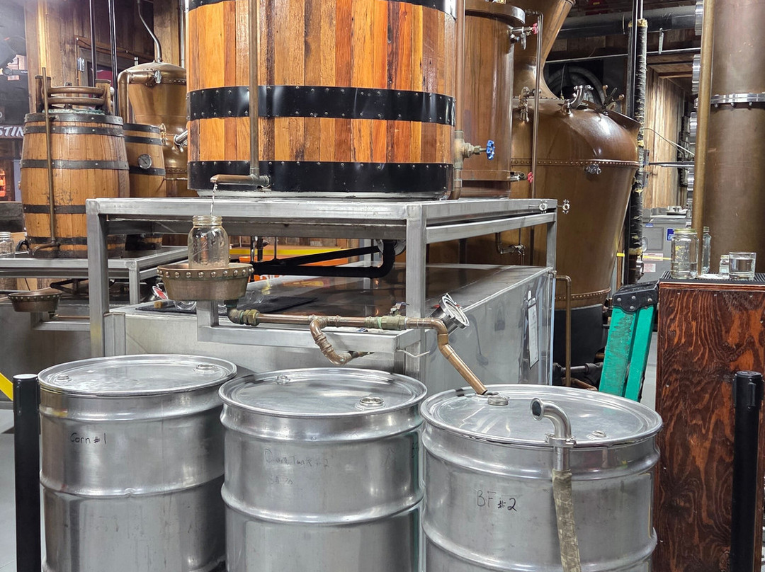 Ole Smoky Distillery - The Holler-盖林柏格必去景点