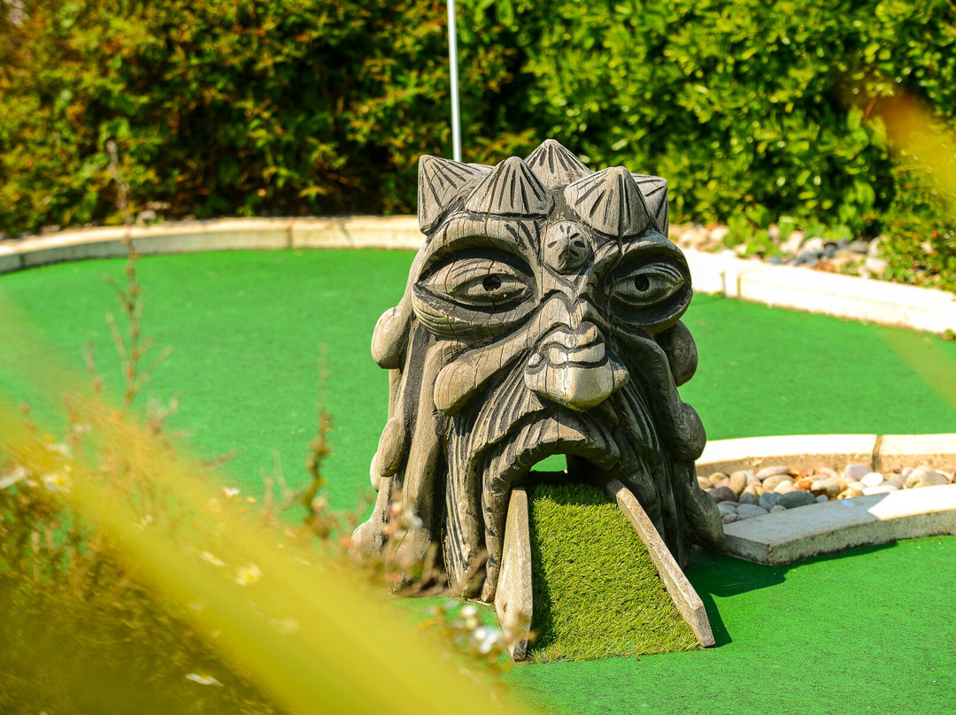 Greensward Adventure Golf-滨海克拉克顿必去景点