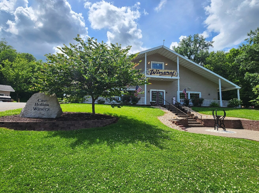 Cave Hollow West Winery-汉尼拔必去景点