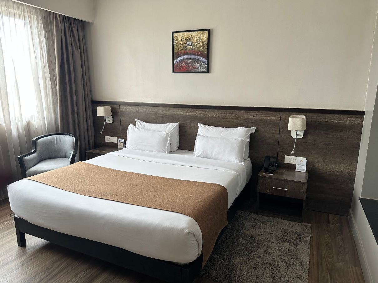 Eka Hotel 埃多艾卡酒店埃尔多雷特-客卧