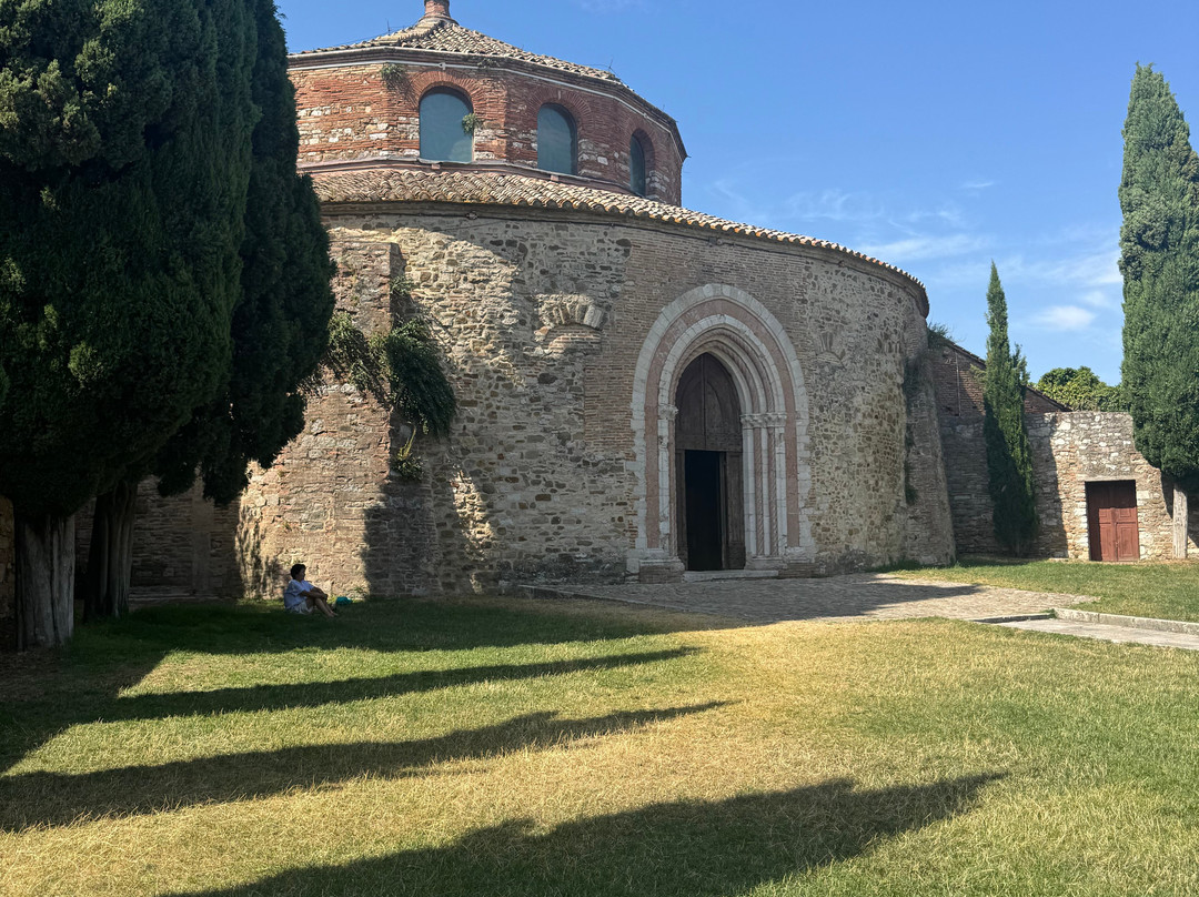 Tempio di Sant'Angelo - Chiesa di San Michele Arcangelo-佩鲁贾必去景点