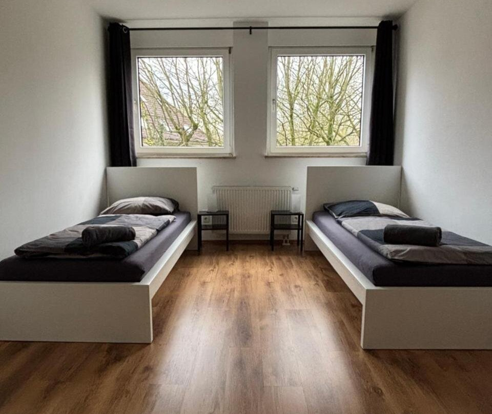 Case Four Boardinghouse mit Parkplatz, Kuche, Waschmaschine und Trockner