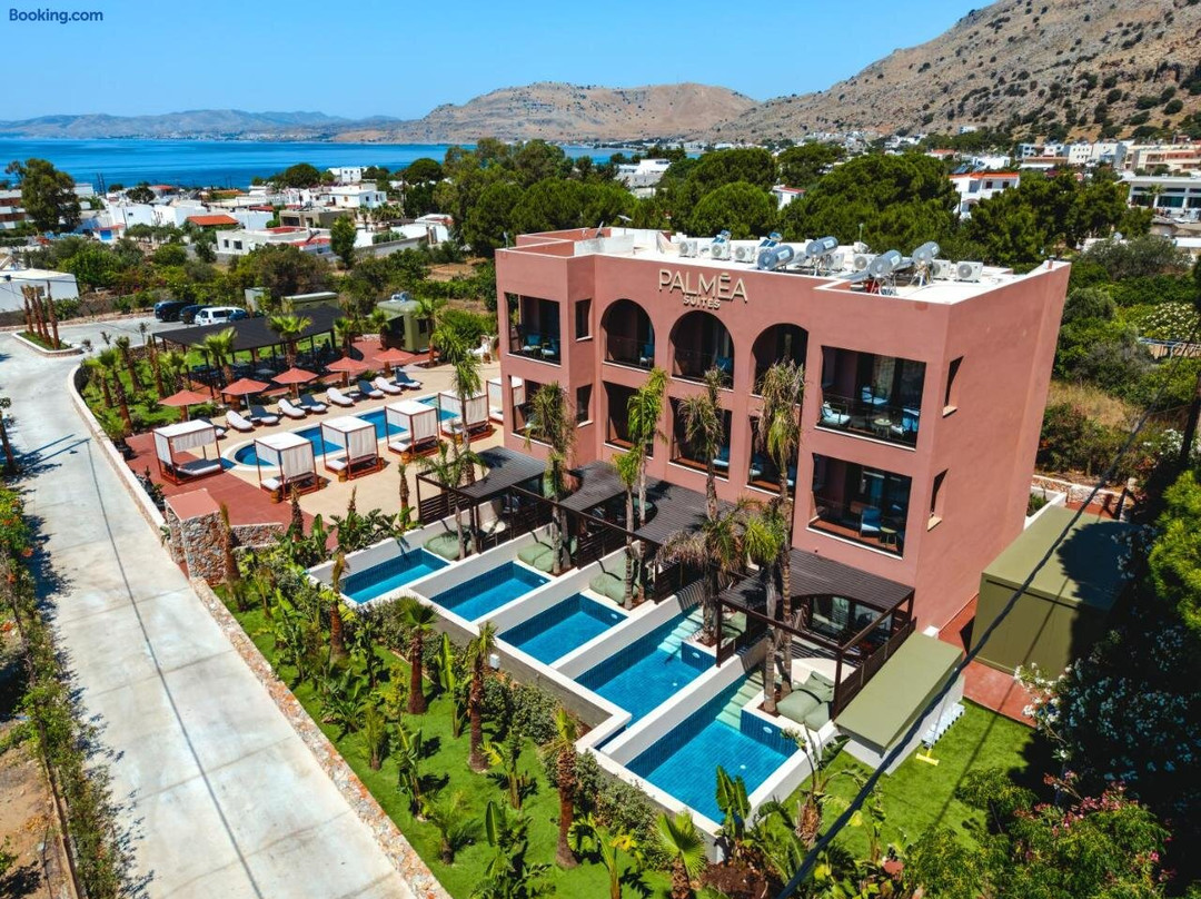 Palmea Suites