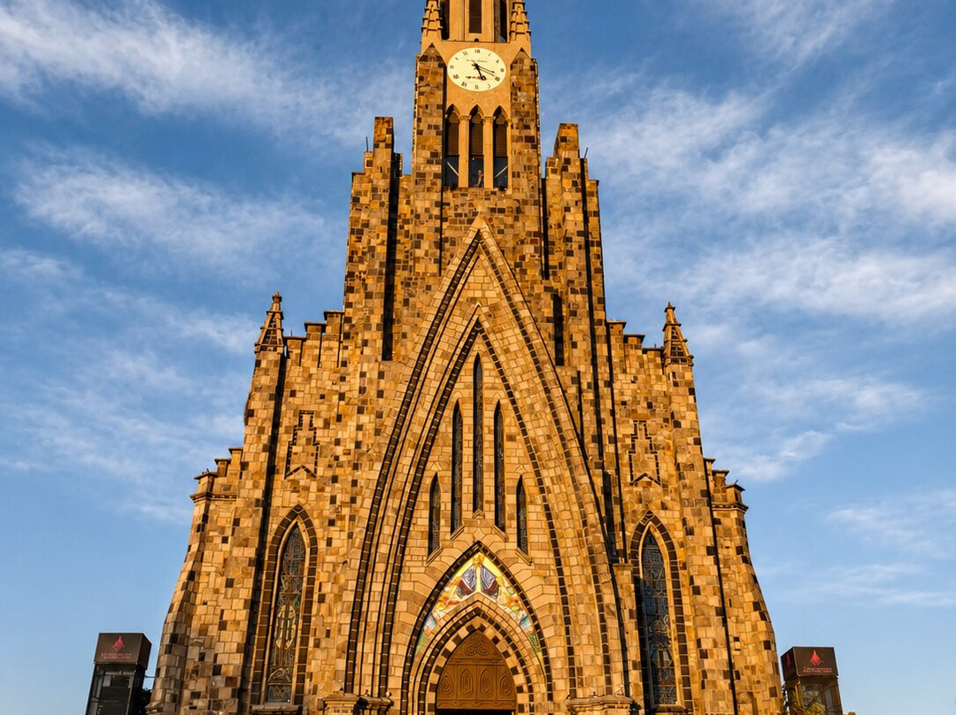 Paróquia Nossa Senhora de Lourdes-卡内拉必去景点