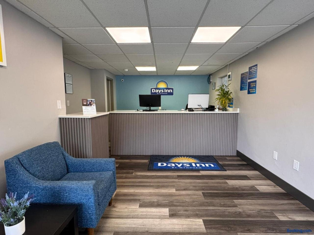 Days Inn by Wyndham Gainesville Hospital - University Area