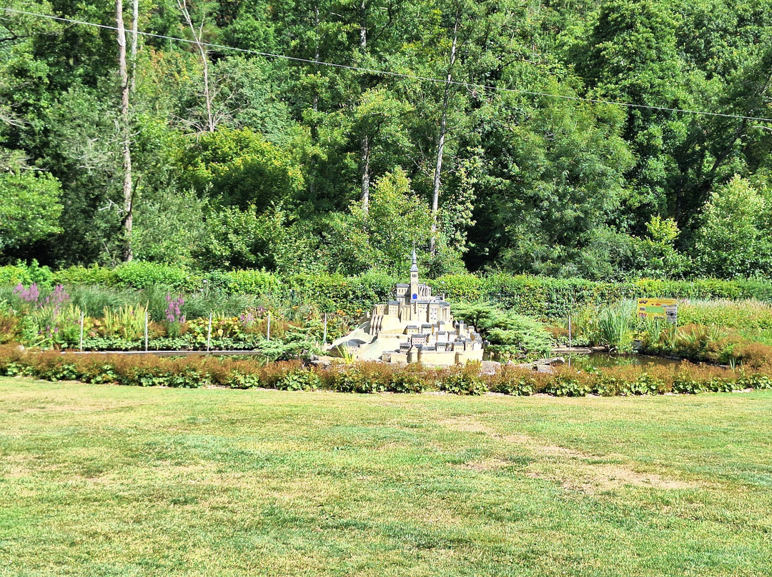 Normandie Luge-La Ferriere-Harang必去景点