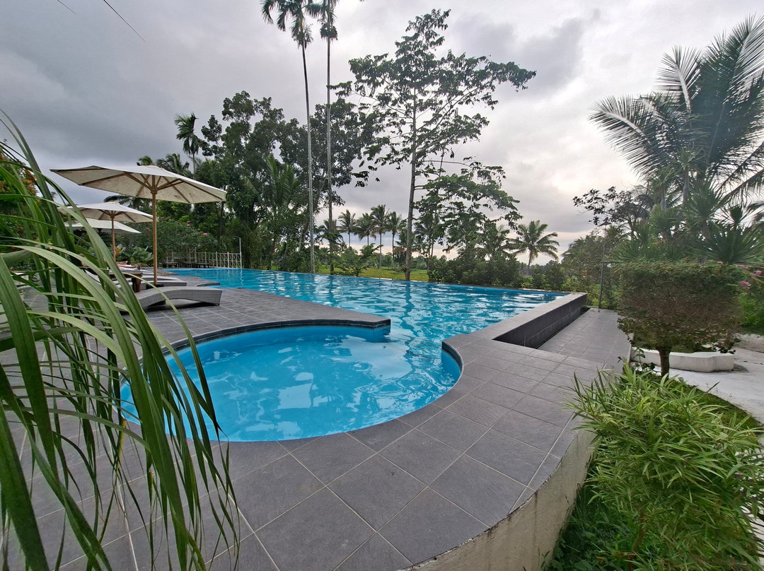 Nirvana Hotel Tetebatu