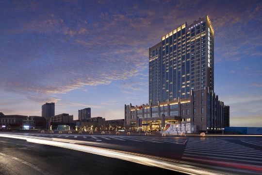 东方银座酒店(沈阳铁西浑河西峡谷生态公园店)-官方