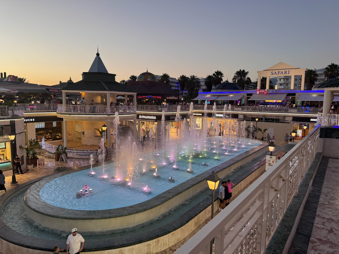 Fountain Las Americas-美洲海滩必去景点