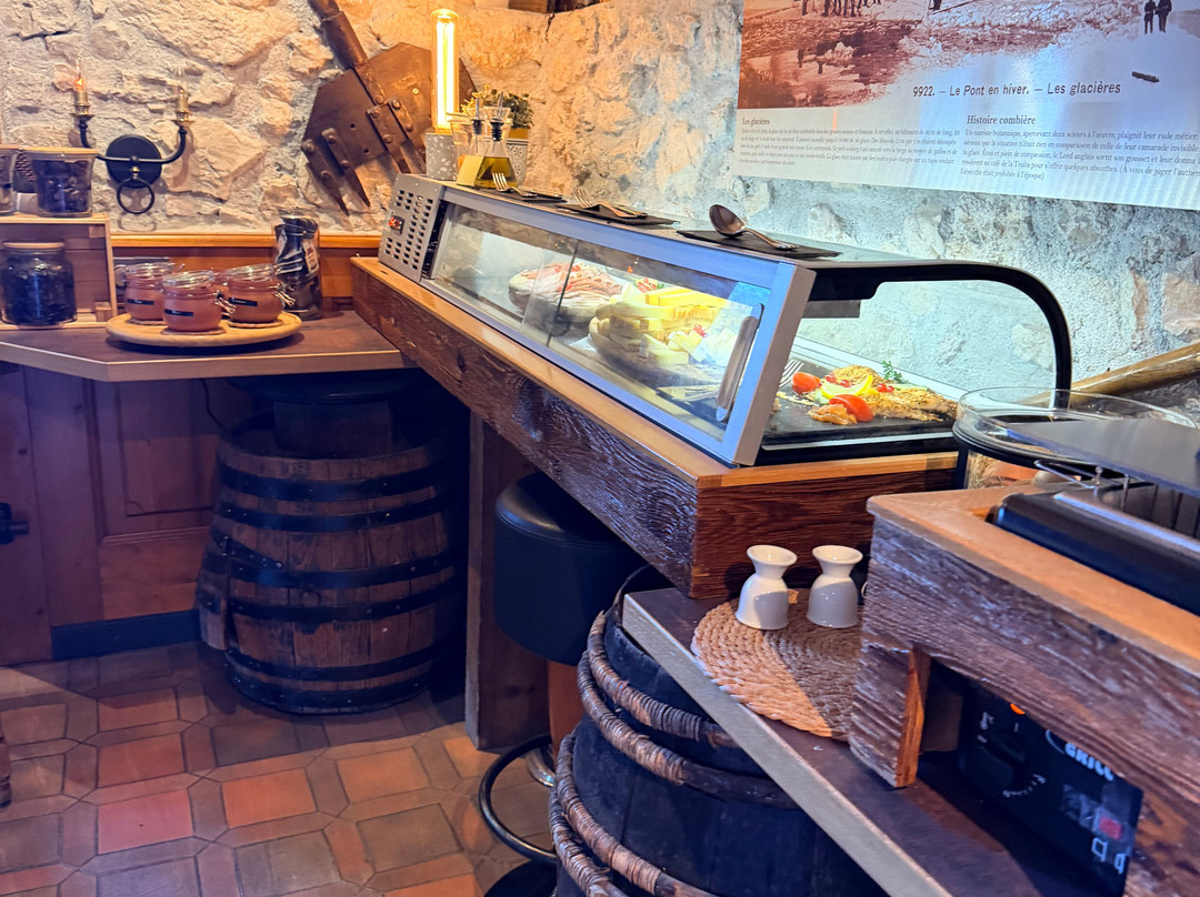 Hotel de la Truite & Spa le Petit Nautilus主图