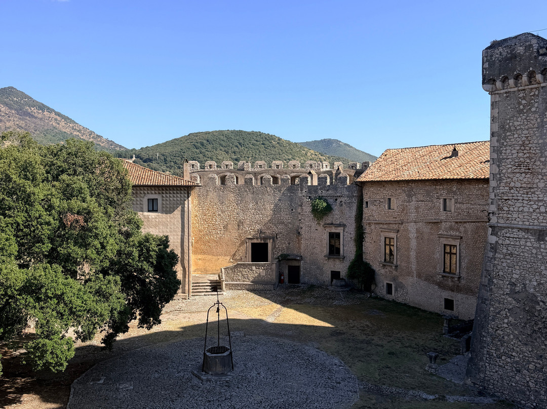 Castello Caetani-Sermoneta必去景点