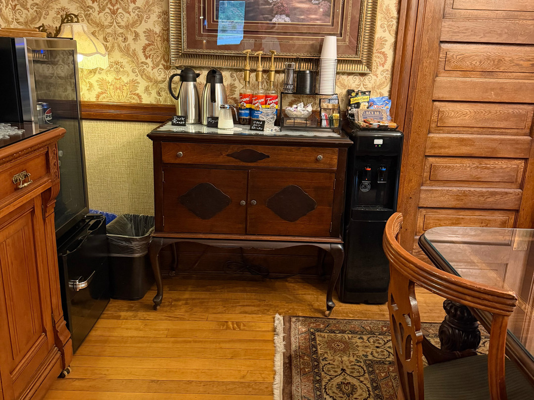 1899 赖特旅馆和马车屋主图