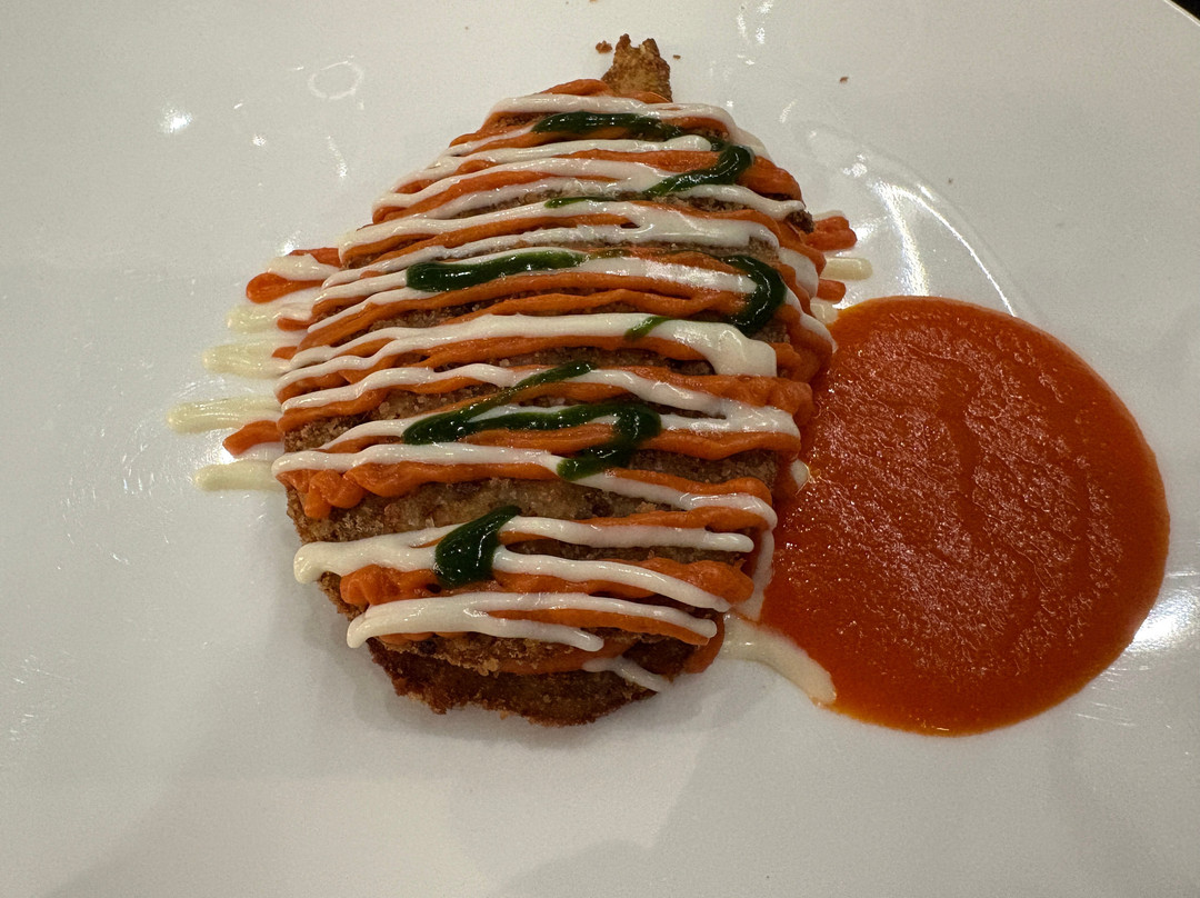 Estro Restaurant