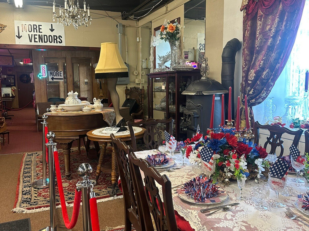 Mohawk Antiques Mall