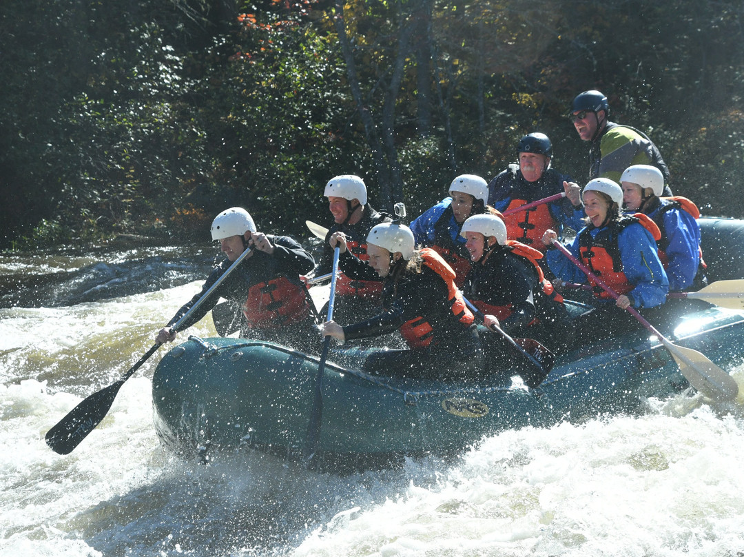 Three Rivers Whitewater Rafting-The Forks必去景点