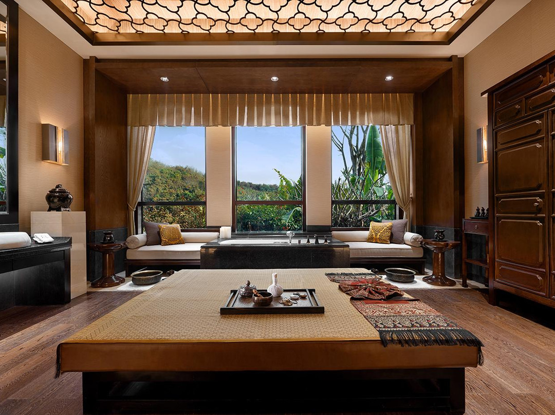 西双版纳融创万达文华别墅度假酒店主图