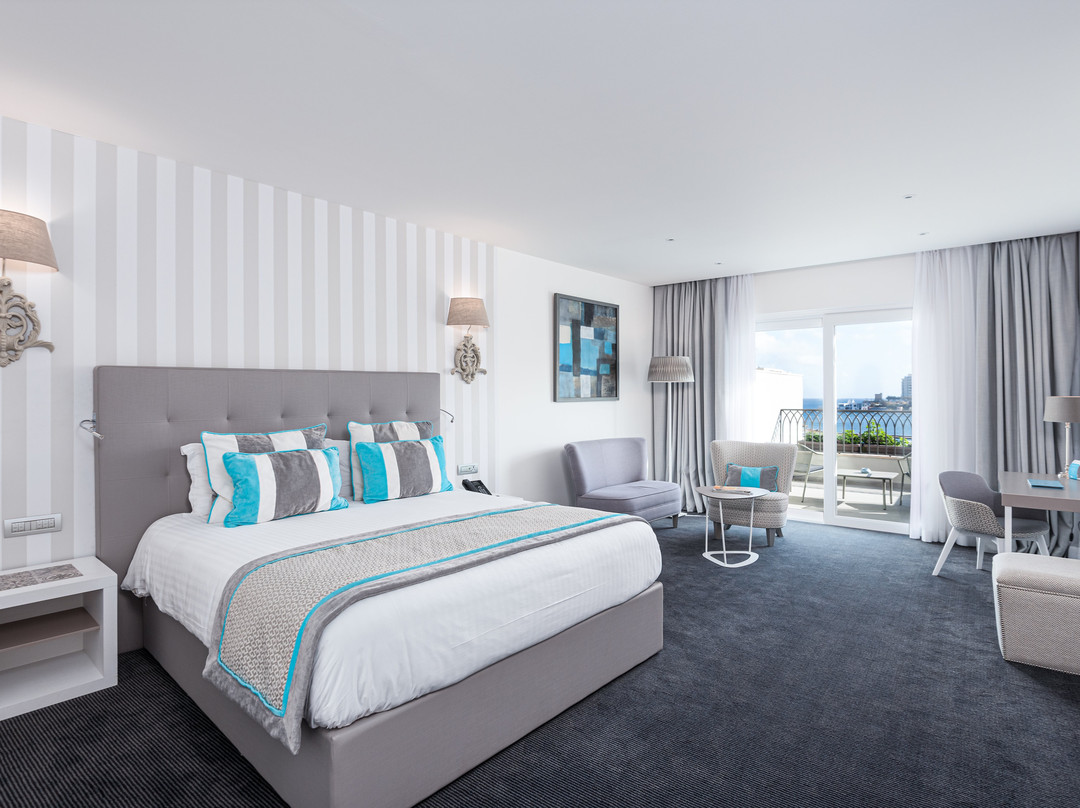 朱利安尼酒店主图