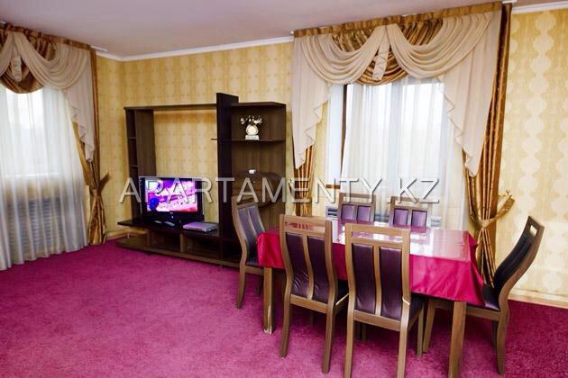 Aigerim Hotel-官方