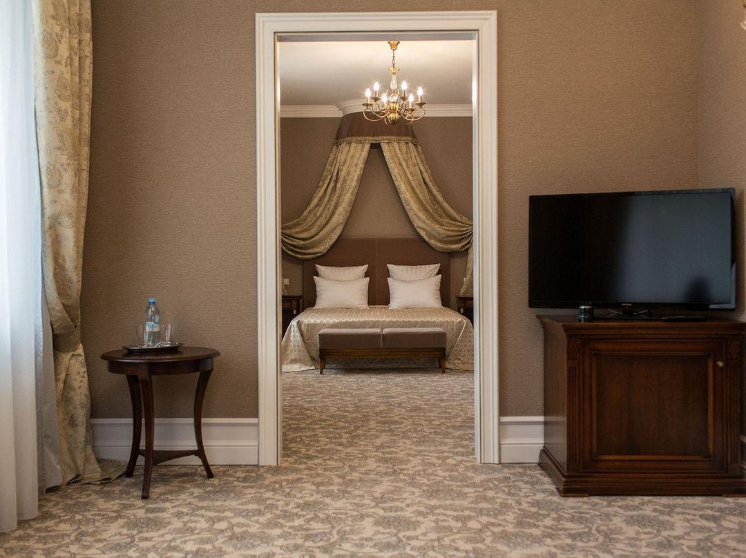 鄂木斯克酒店住宿-Razumovskiy Business Club Hotel
