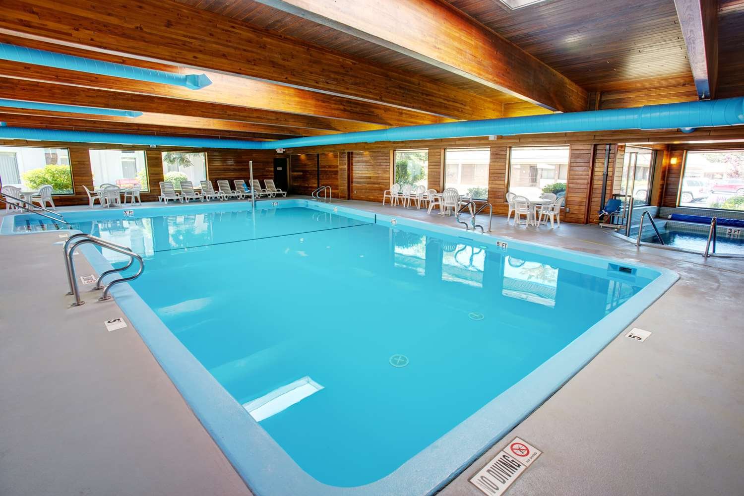 Country Inn & Suites by Radisson, Traverse City, MI-官方