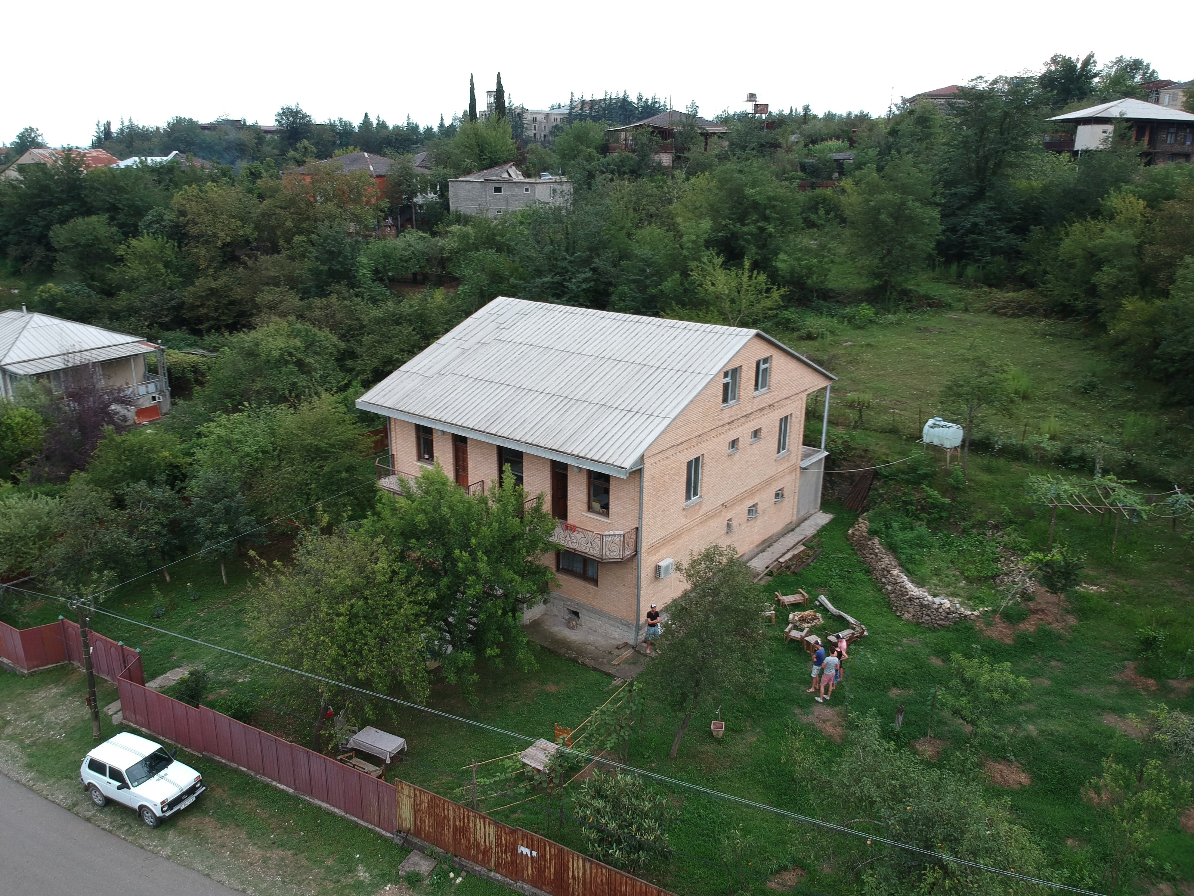 Art House Kutateli-官方