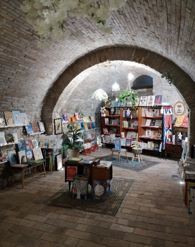 Libreria Pagina 27-切塞纳蒂科必去景点