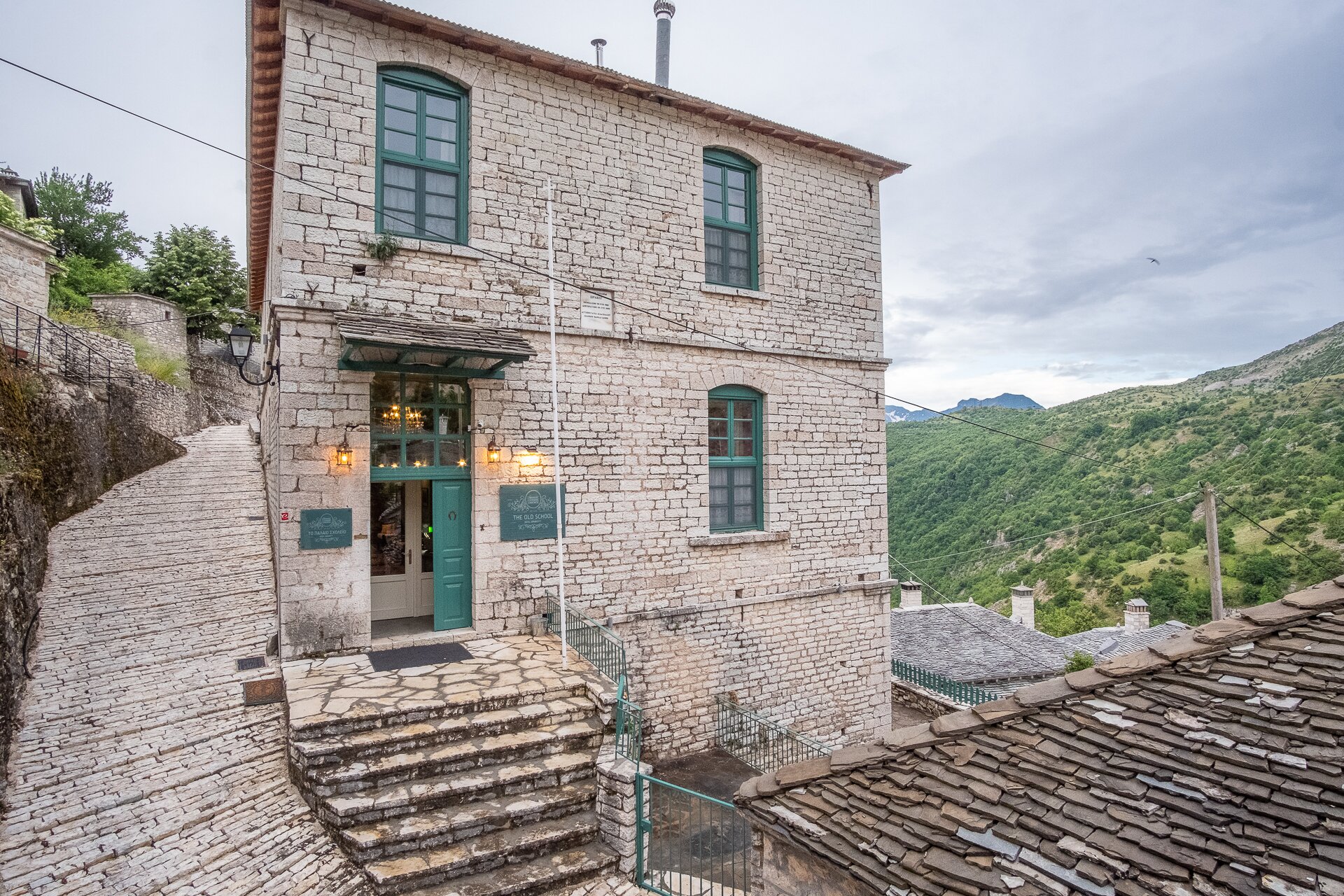 The Old School Boutique Hotel - Sirrako-浴室
