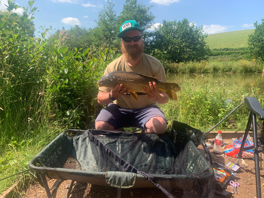 Luccombes Coarse Fishery-Exminster必去景点