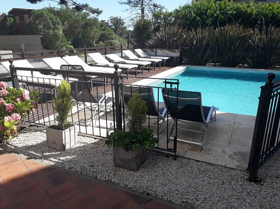 Ayres del Este主图