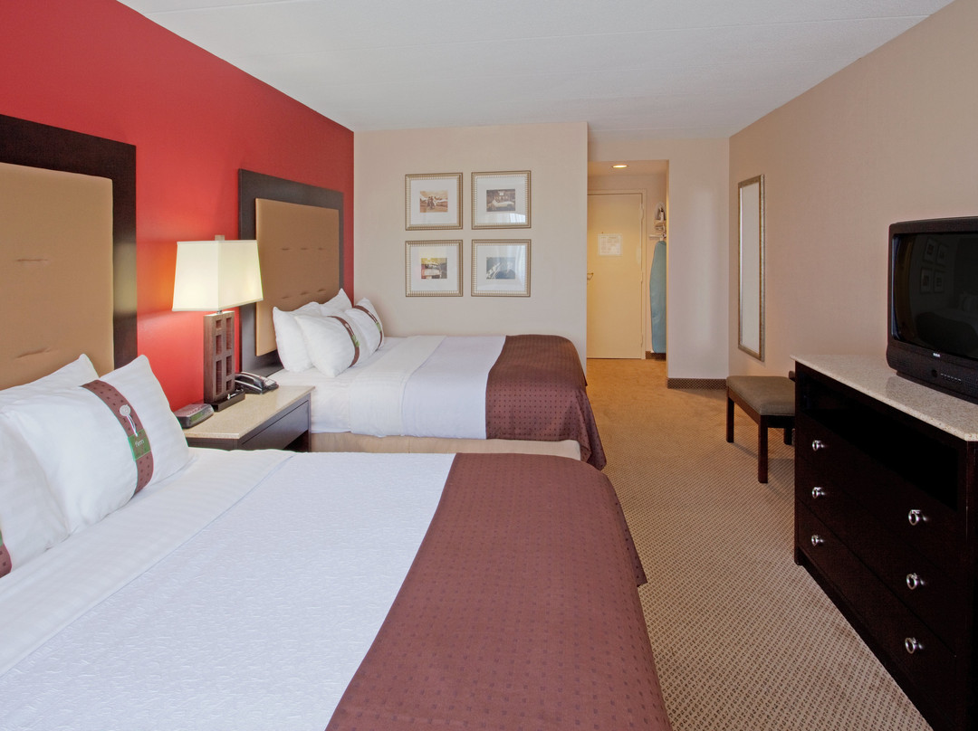 朴次茅斯假日酒店主图