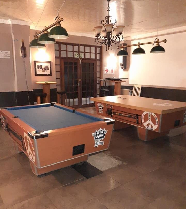 Deefollt Pub And Grill