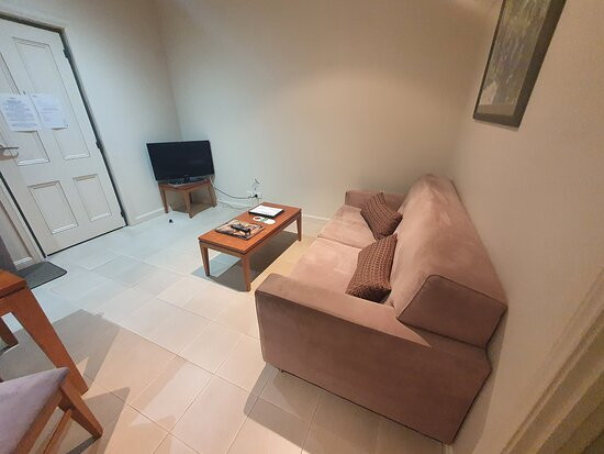 巴罗莎美酒酒店主图