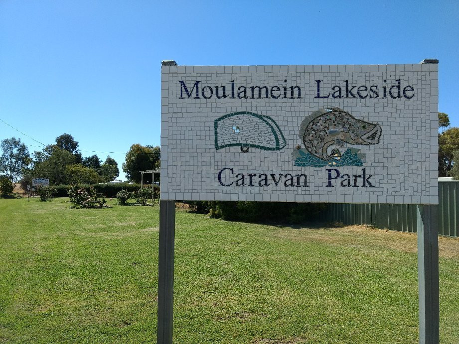 Moulamein Lakeside Caravan Park