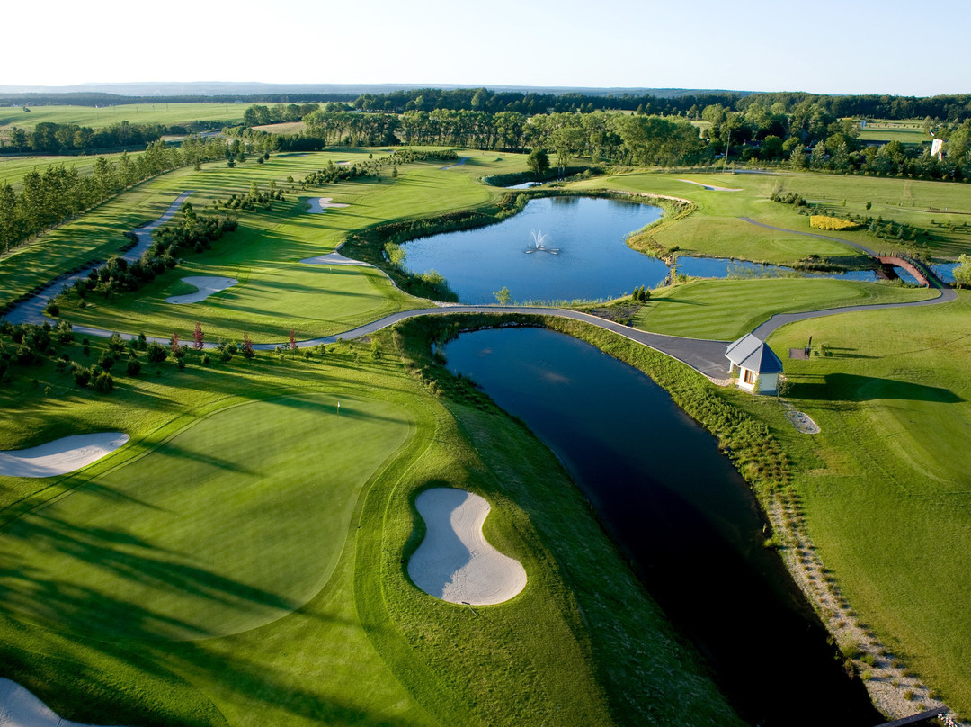 Sierra Golf Course景点图片
