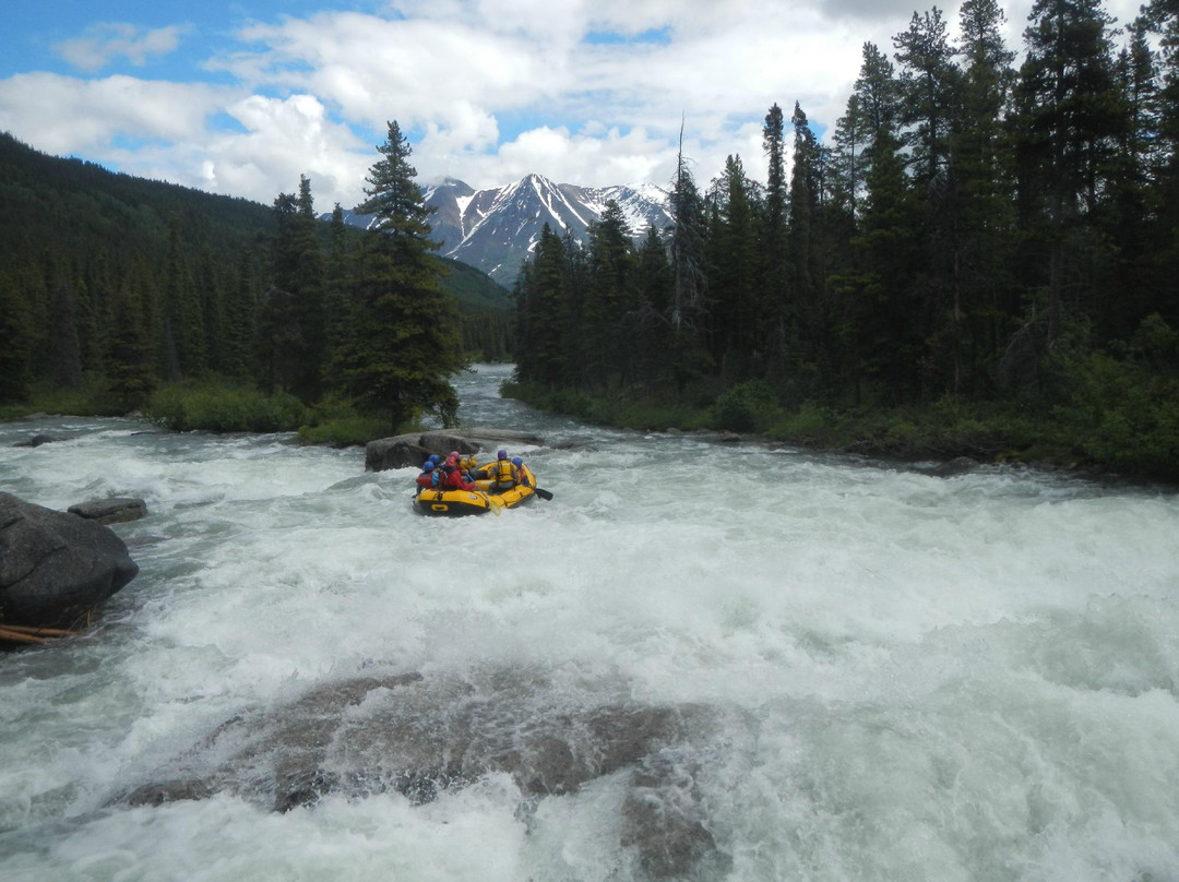 Tatshenshini Expediting-白马市必去景点