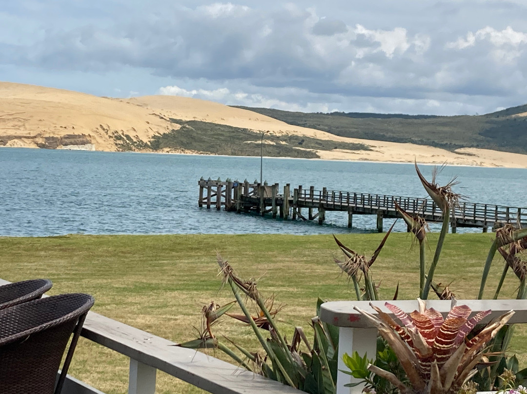 The Heads Bar & Restaurant