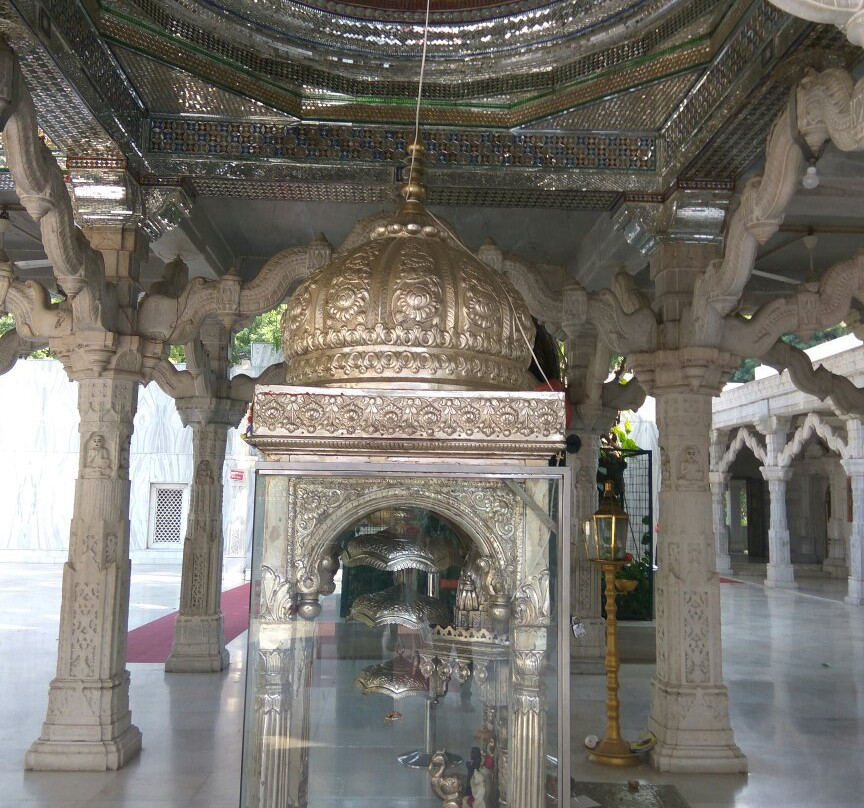 Jain Mandir Dadabari-新德里必去景点