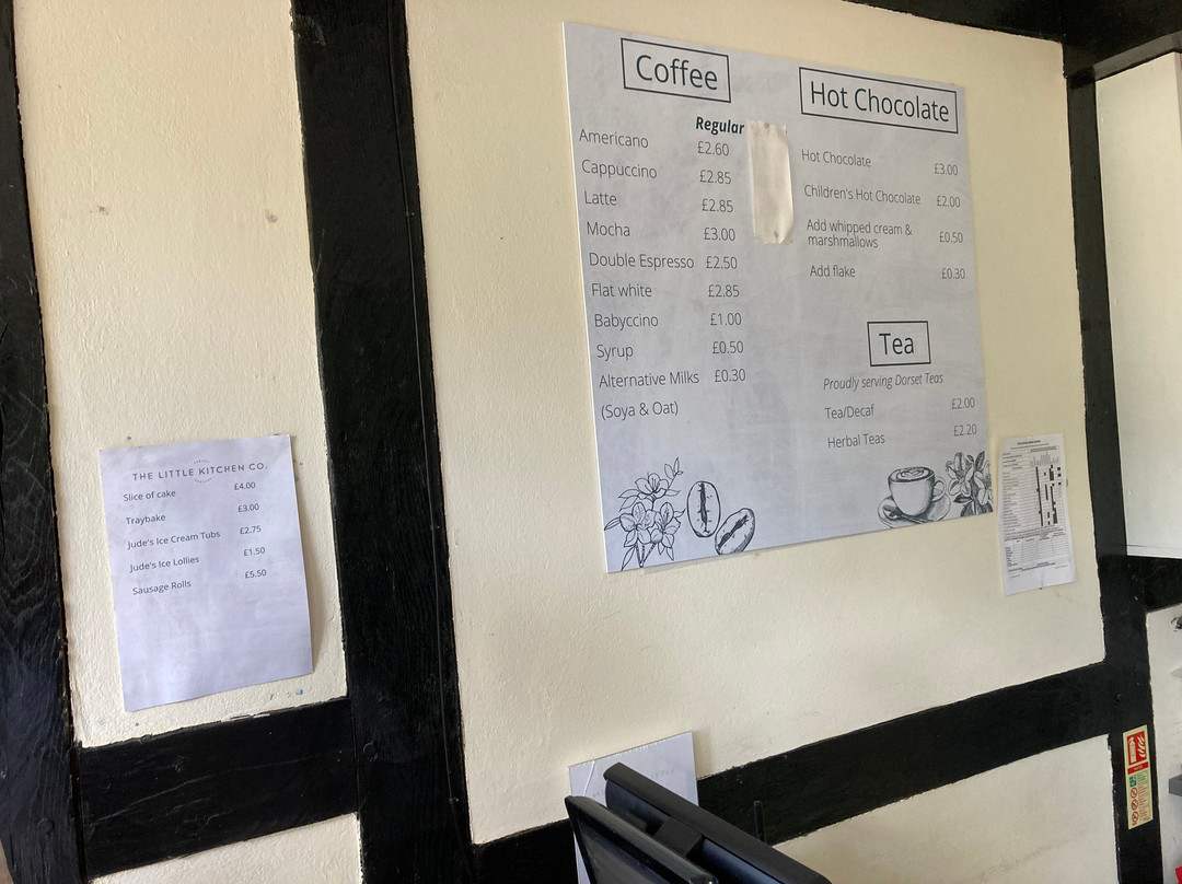 The Old Tennis Courts Outdoor Cafe