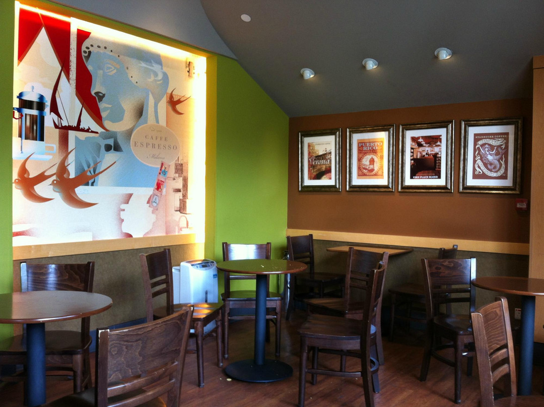 Starbucks Lantau