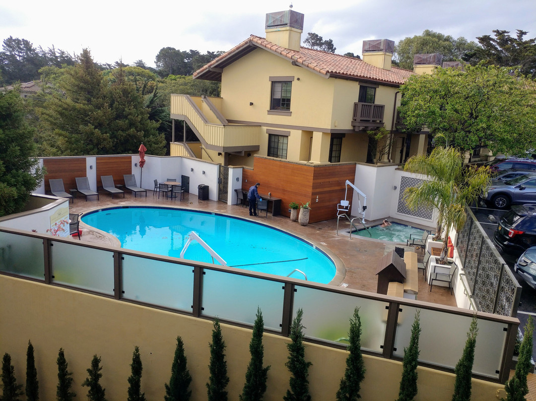 阿夫雷戈酒店主图