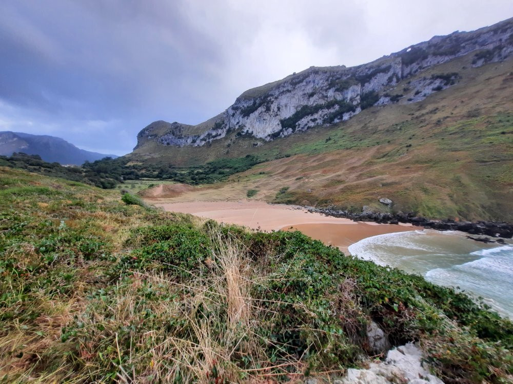 Playa de Sonabia景点图片