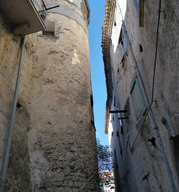 Castello Caldora-Carpinone必去景点